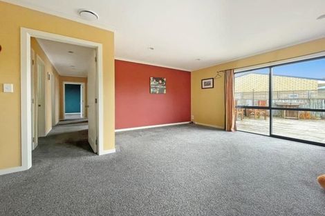 Photo of property in 31 Portal Crescent, Beerescourt, Hamilton, 3200