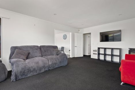 Photo of property in 16 Colchester Place, Templeton, Christchurch, 8042
