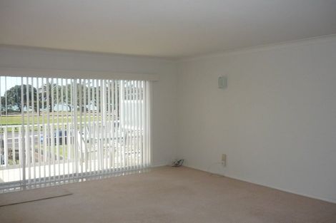 Photo of property in 1/230 Hibiscus Coast Highway, Orewa, 0931