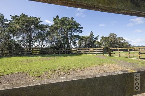 Photo of property in 2246 State Highway 16, Helensville, 0875