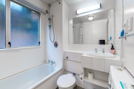 Photo of property in Capital Hill Apartments, 13/54u Hill Street, Thorndon, Wellington, 6011