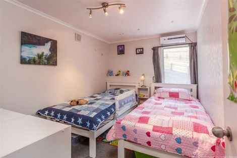 Photo of property in 1/15 Newington Road, Henderson, Auckland, 0612