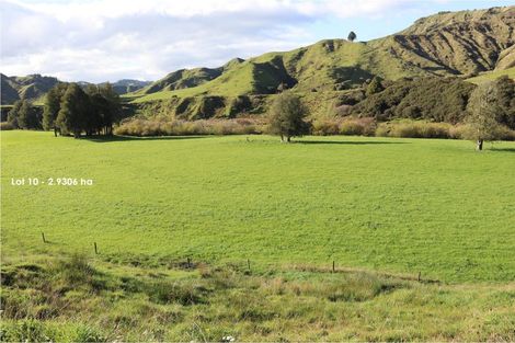 Photo of property in 632 Mangaotuku Road, Tututawa, Stratford, 4392