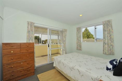 Photo of property in 16 Tika Street, Riccarton, Christchurch, 8041