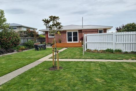 Photo of property in 33 Toorak Avenue, Avonhead, Christchurch, 8042
