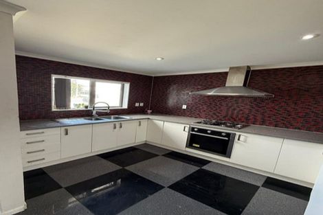 Photo of property in 53 Pomaria Road, Henderson, Auckland, 0610