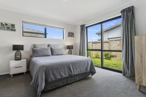 Photo of property in 42 Tamapahore Boulevard, Papamoa Beach, Papamoa, 3118