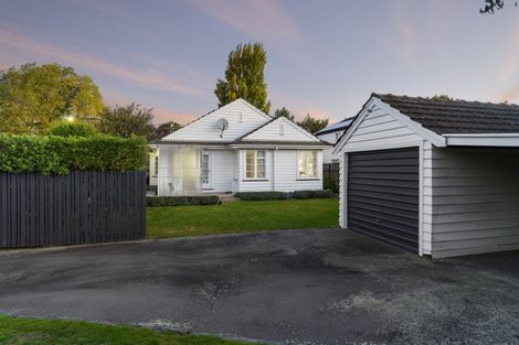 Photo of property in 1 Chepstow Avenue, Fendalton, Christchurch, 8052