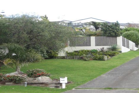 Photo of property in 2 Keam Way, Welcome Bay, Tauranga, 3112