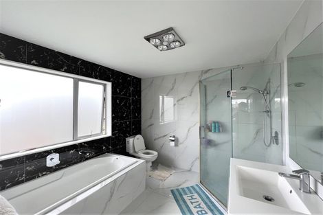 Photo of property in 27 Mantra Road, Massey, Auckland, 0614