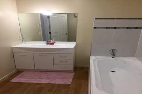 Photo of property in 37c Waverton Terrace, Churton Park, Wellington, 6037