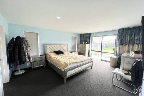 Photo of property in 34 Davaar Crescent, Broomfield, Christchurch, 8042