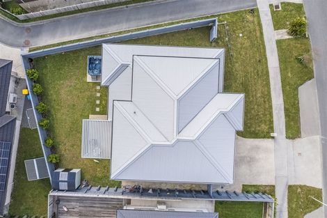 Photo of property in 16 Schooner Drive, Whitby, Porirua, 5024