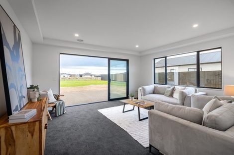 Photo of property in 145 Silver Peaks Drive, West Melton, 7618