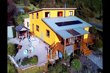 Photo of property in 69 Matenga Road, Ligar Bay, Takaka, 7183