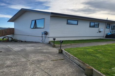 Photo of property in 1 Watts Street, Waipawa, 4210