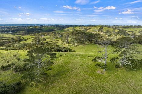 Photo of property in 148 Waitakere Road, Waitakere, Auckland, 0782