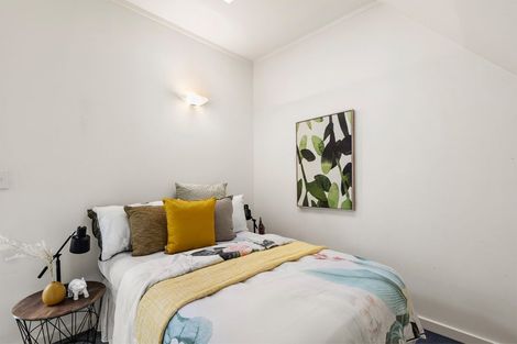 Photo of property in 2/37 Majoribanks Street, Mount Victoria, Wellington, 6011