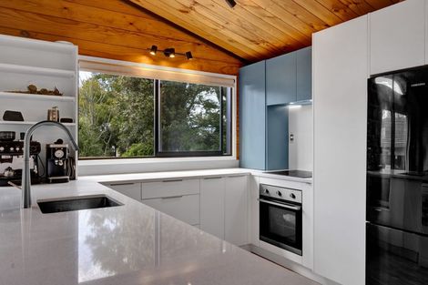 Photo of property in 27 Nikau Street, Inglewood, 4330