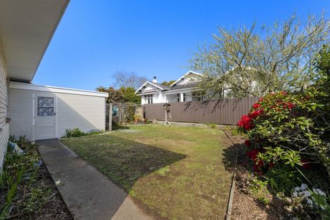 Photo of property in 17a Hamlet Street, Stratford, 4332