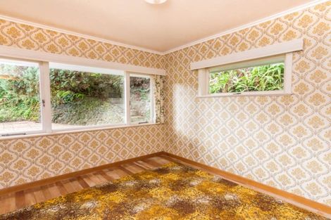 Photo of property in 663 South Titirangi Road, Titirangi, Auckland, 0604