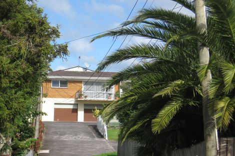 Photo of property in 7/15a Oates Road, Glen Eden, Auckland, 0602