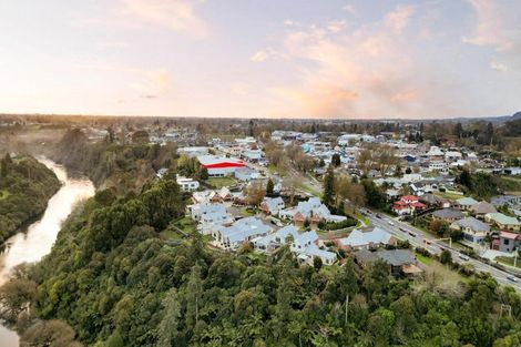 Photo of property in 4 Le Quesnoy Place, Cambridge, 3434