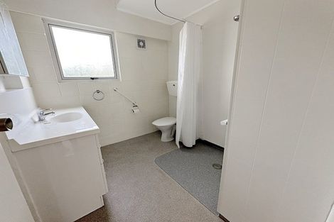 Photo of property in 2/270 Glenvar Road, Torbay, Auckland, 0630