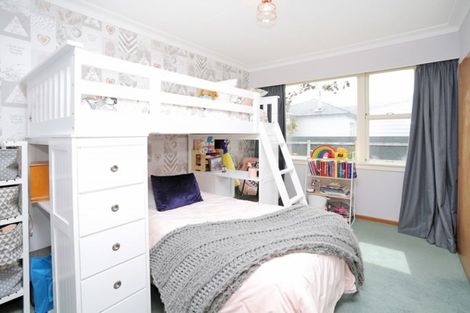 Photo of property in 27 Salford Street, Windsor, Invercargill, 9810