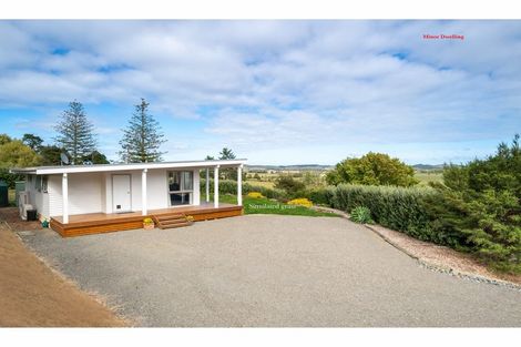 Photo of property in 147 Mangakura Road, Helensville, 0875
