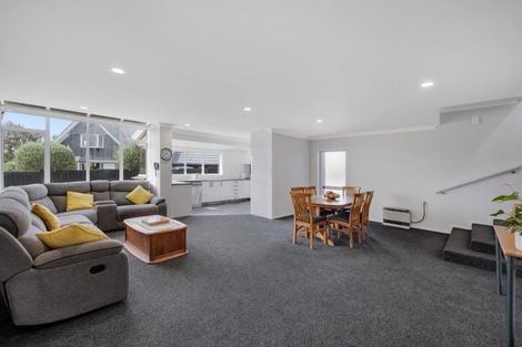 Photo of property in 75 Russley Drive, Mount Maunganui, 3116