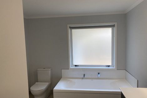 Photo of property in 45r Saint Regis Way, Bethlehem, Tauranga, 3110