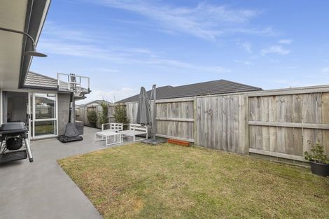 Photo of property in 8 Kanapa Close, Papamoa, 3118