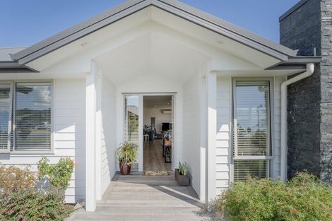 Photo of property in 105 Kupe Drive, Whitianga, 3510