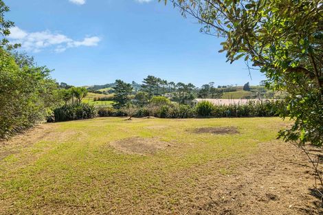 Photo of property in 117 Worrall Road, Kumeu, 0891