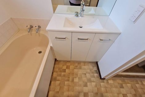 Photo of property in 6 Topaz Place, Bishopdale, Christchurch, 8053