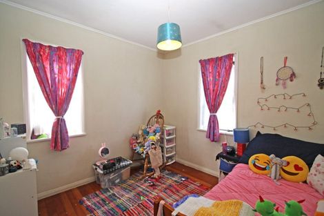 Photo of property in 6 Exeter Street, Brooklands, New Plymouth, 4310