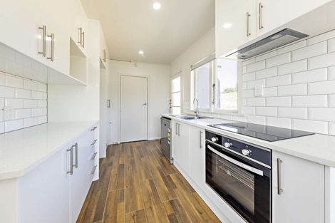 Photo of property in 51 Weymouth Road, Manurewa, Auckland, 2102