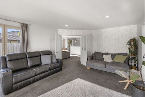 Photo of property in 24 Rochester Crescent, Rolleston, 7614