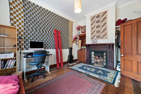 Photo of property in 6 Prince Street, Mount Victoria, Wellington, 6011