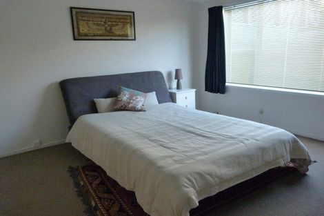 Photo of property in 12f2 Duchess Place, Maupuia, Wellington, 6022