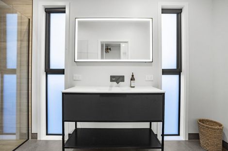 Photo of property in 2 Matai Grove, Greytown, 5712