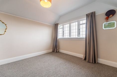 Photo of property in 18 Ure Street, South Hill, Oamaru, 9400