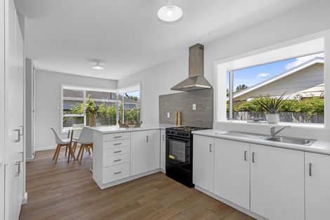 Photo of property in 124 Harris Crescent, Papanui, Christchurch, 8053