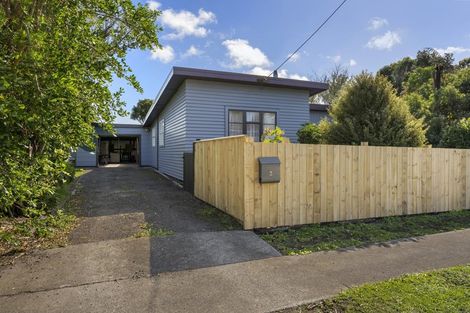 Photo of property in 3 Rangauri Street, Manaia, 4612