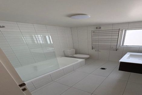 Photo of property in 10/3 Severn Street, Island Bay, Wellington, 6023