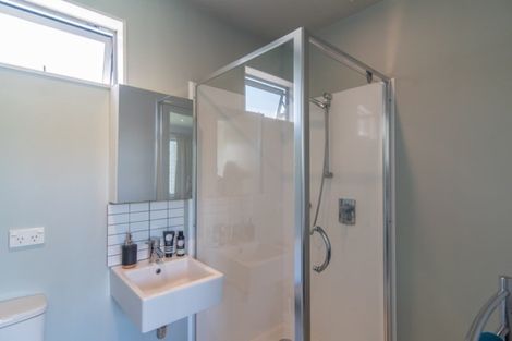 Photo of property in 46u2 Bracken Road, Paparangi, Wellington, 6037