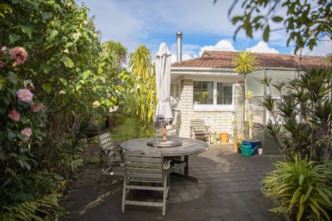 Photo of property in 23a/3 Eversleigh Road, Belmont, Auckland, 0622