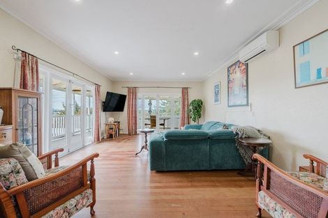 Photo of property in 114 Tuhikaramea Road, Dinsdale, Hamilton, 3204