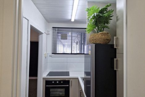 Photo of property in Devonport Apartments, 39/127 Saint Aubyn Street, New Plymouth, 4310